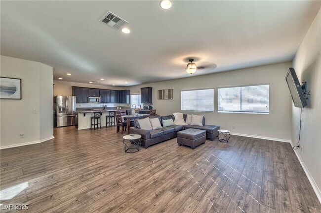 Building Photo - 5630 Aspen Heights Dr