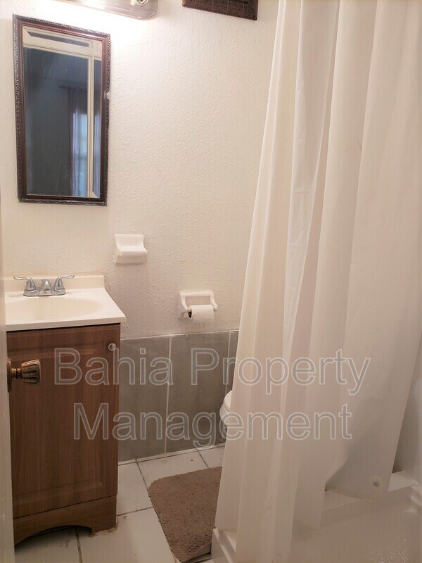Building Photo - 4654 Alhama St