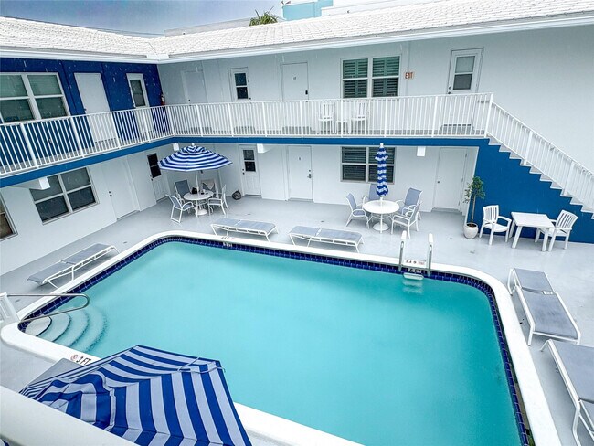 Building Photo - 4541 N Ocean Dr