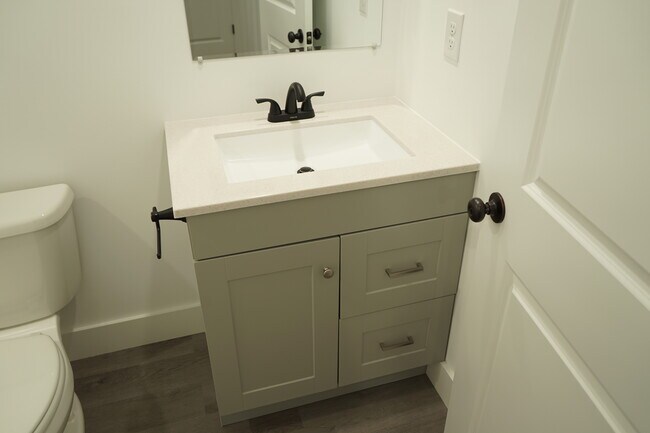 Building Photo - 781 Berry Rd