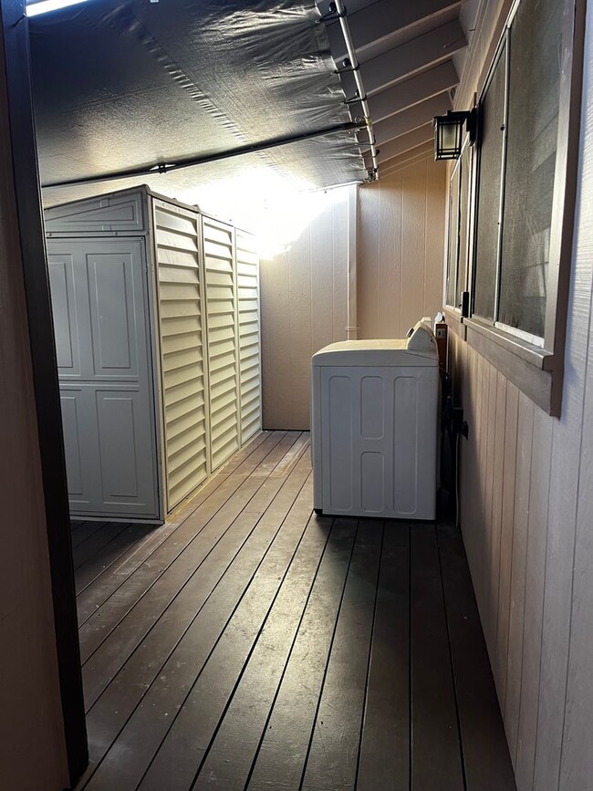 Building Photo - Spacious 3-Bedroom, 2-Bath Townhouse in Gr...
