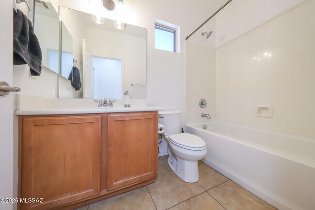 Building Photo - 10401 Yew Pl