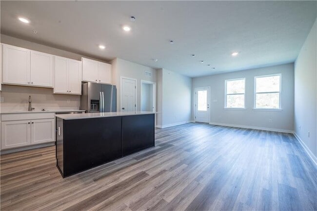 Building Photo - 104 delmonica Dr