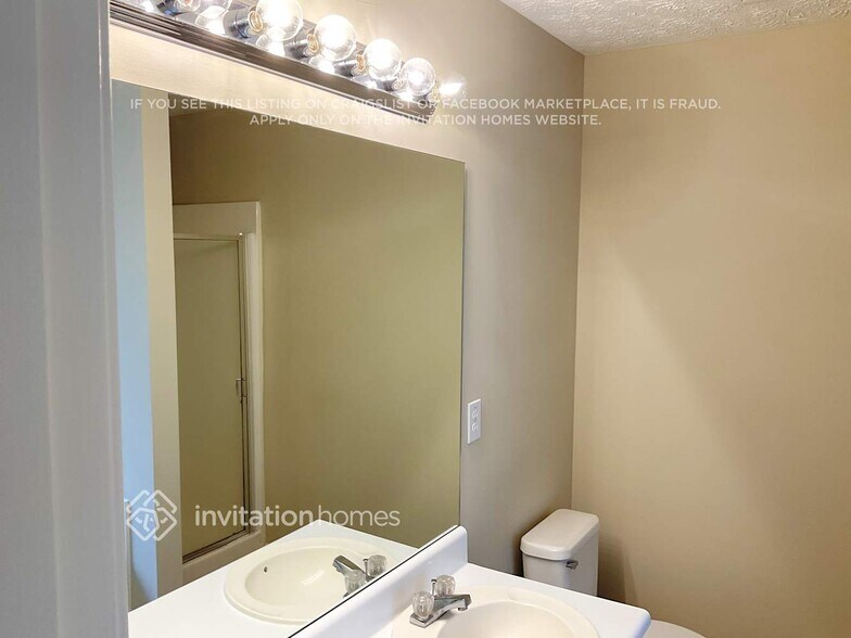 Building Photo - 2975 Hampton Valley Dr SE