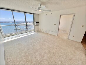 Building Photo - king215