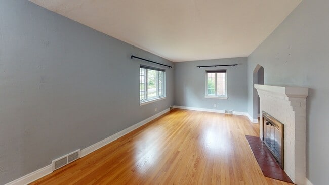 Building Photo - 1200 Gardner Ave