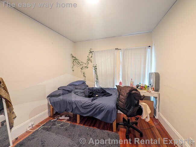 Building Photo - 16 Curtis Ave