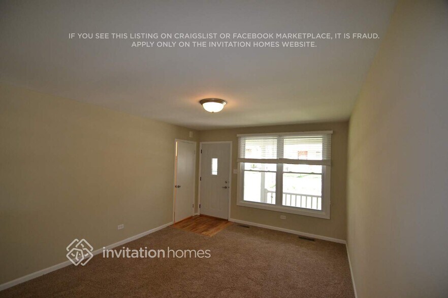 Building Photo - 2401 Birch Ln