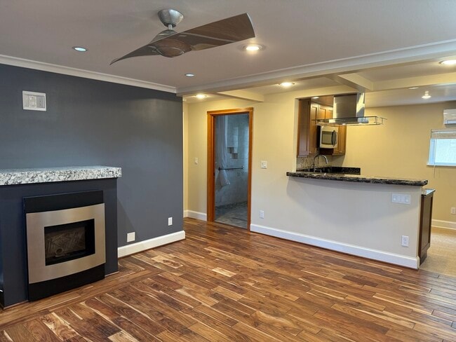 Unit 1 Living Rm - 1510 NE 170th St