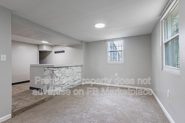 Building Photo - 3301 Mellier Ave