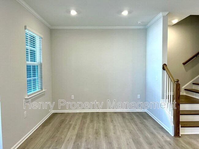 Building Photo - 858 Patriot Summit Lane