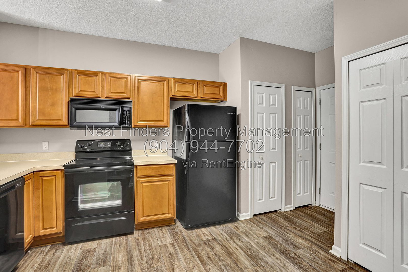 Building Photo - 518 Scrub Jay Dr