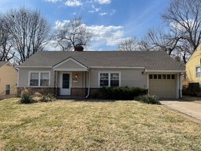Building Photo - {7516} Prairie Village Ranch | Fenced Backyard | 1 car garage