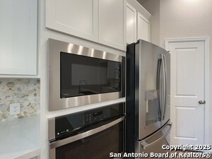 Building Photo - 12635 Cotorra Spgs
