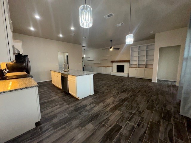 Building Photo - 6905 Stetson Dr