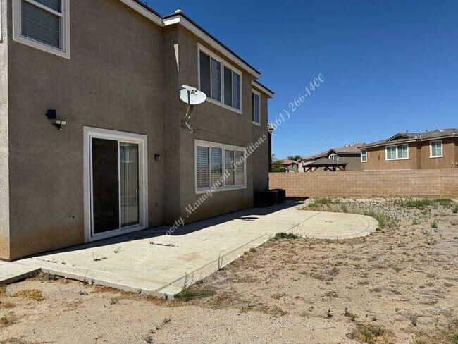 Building Photo - *** Please call us @ 661-266-1400 for information on availability, showings and applications proc...