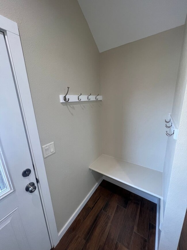 Building Photo - Newly Built 3 Bedroom 2 Bath