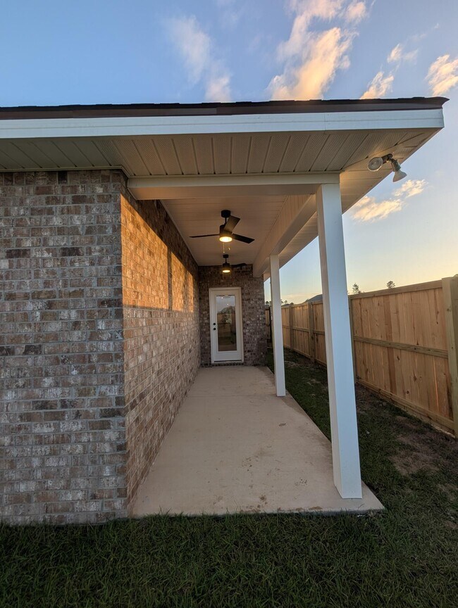 Building Photo - 35 Natureview Wy