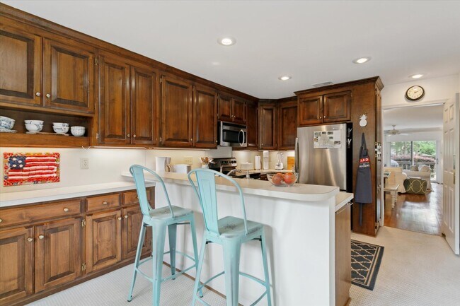 Building Photo - 258 Archer's Mead