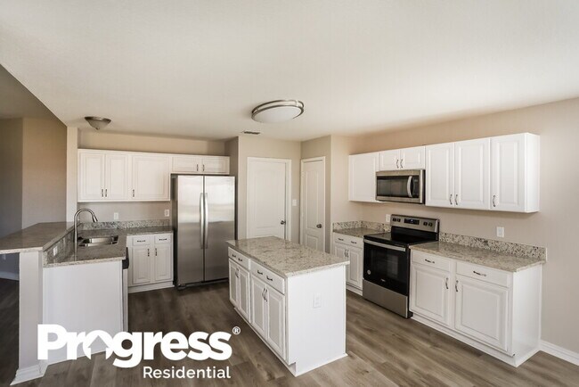 Building Photo - 6918 Meadow Bend Dr