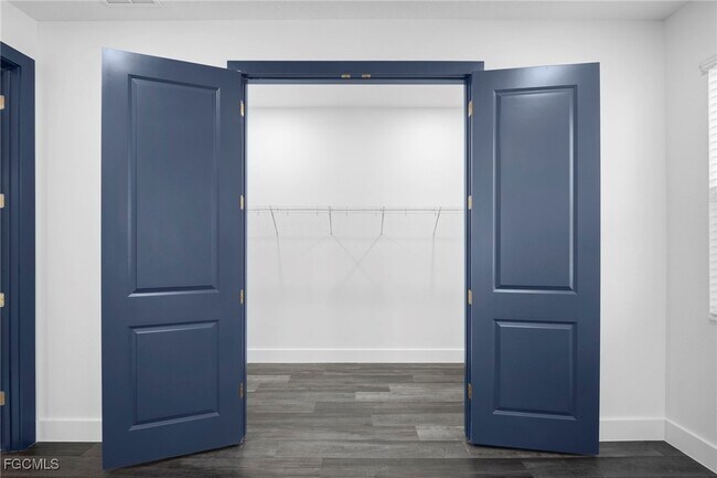 Building Photo - 2816 Barry Rd