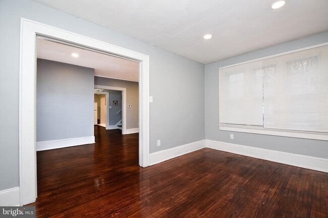 Building Photo - 2612 Olyphant Ave