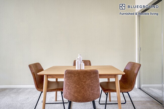 Building Photo - 1000 National Ave