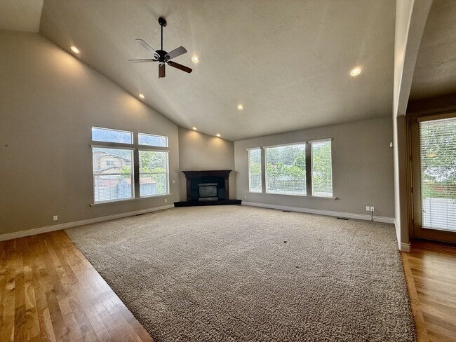 Building Photo - 2034 E 4500 S