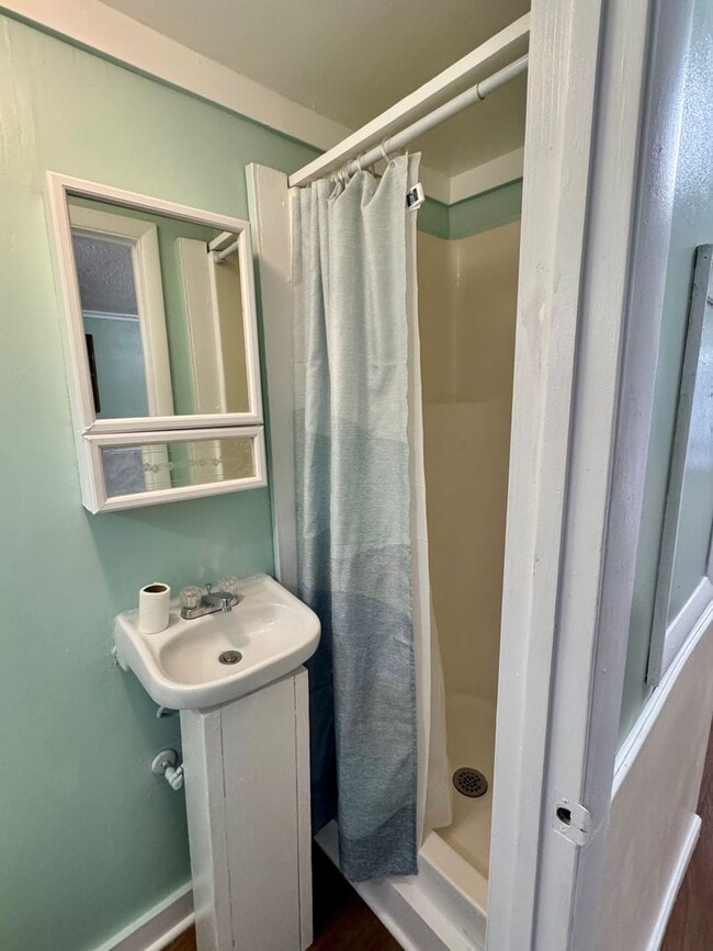 Building Photo - 1195 Mineral Ave