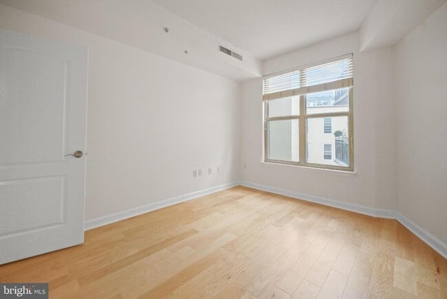 Building Photo - 1441 Rhode Island Ave NW