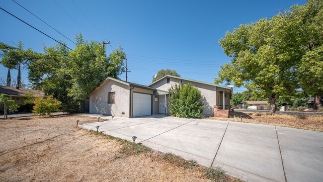 Building Photo - Rancho Cordova - 2 Bedroom
