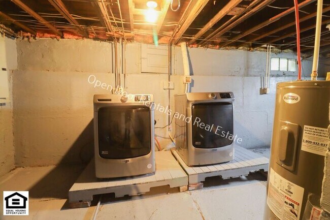 Building Photo - 1109 Park Ave