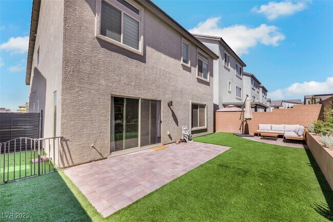 Building Photo - 5831 Indigo Knl Ave