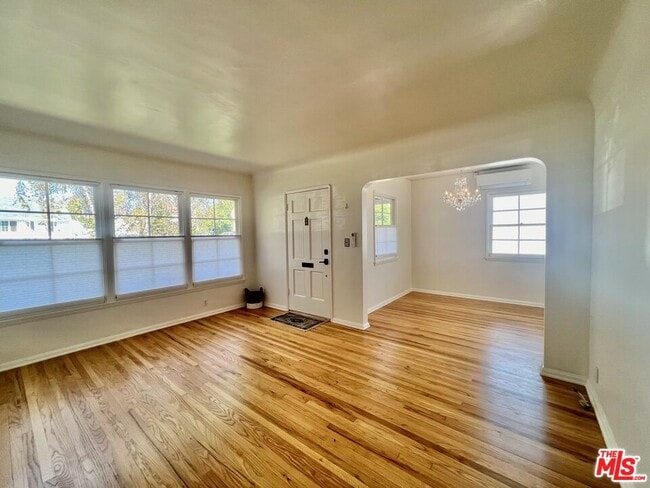 Building Photo - 6426 W 83rd St