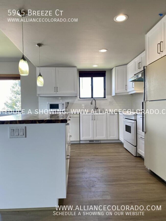 Building Photo - 5945 Breeze Ct