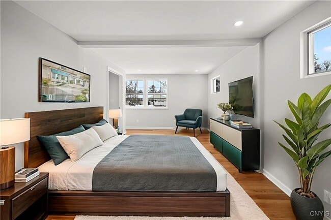 Building Photo - 101 Augusta Dr