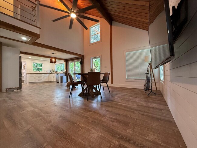 Building Photo - 22990 SW 156th Ave