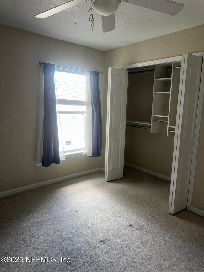 Building Photo - 7067 Deer Lodge Cir