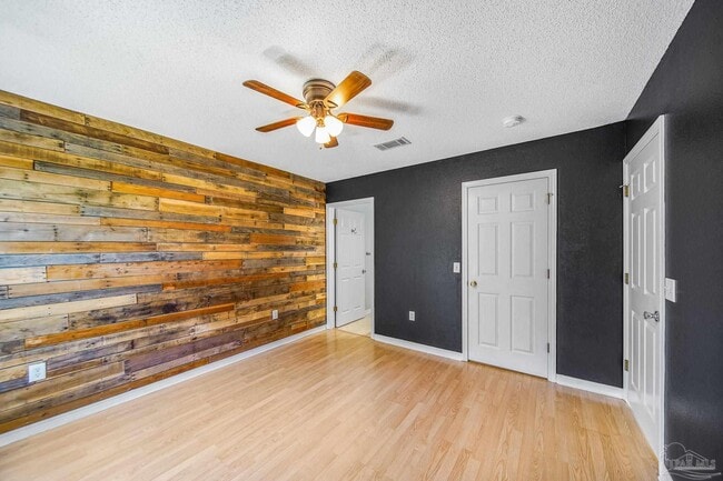 Building Photo - 5899 Gillum Rd