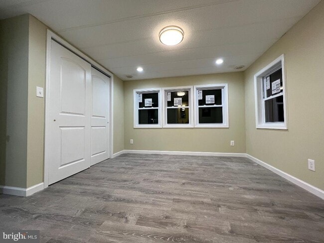 Building Photo - 27115 Barkantine Dr