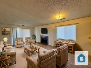 Building Photo - 6940 Peyote Way