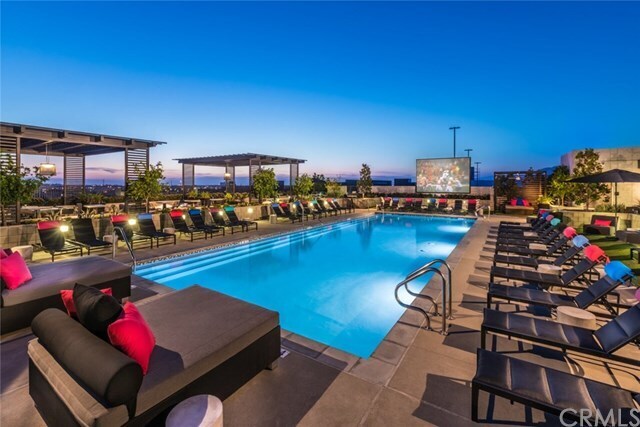 Building Photo - 1355 McCandless Dr