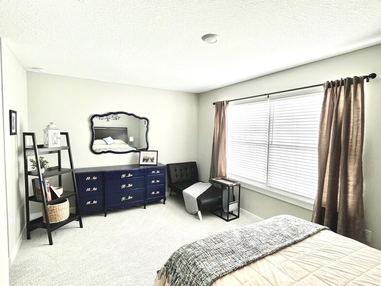 Building Photo - 6307 S Roberts Ave