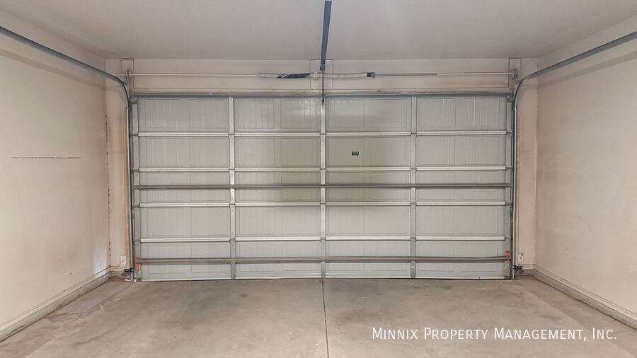 Building Photo - 1102 N 7th St