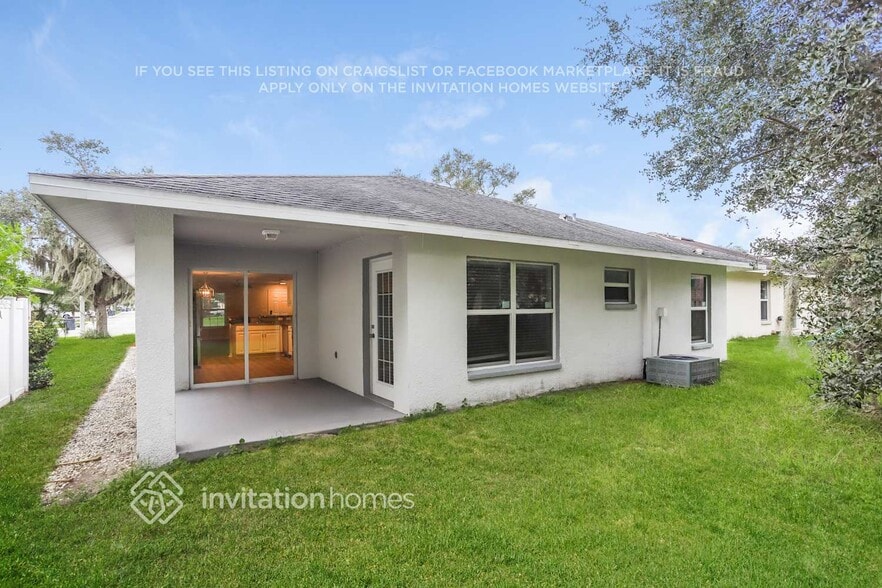 Building Photo - 11118 Hidden Breeze Dr