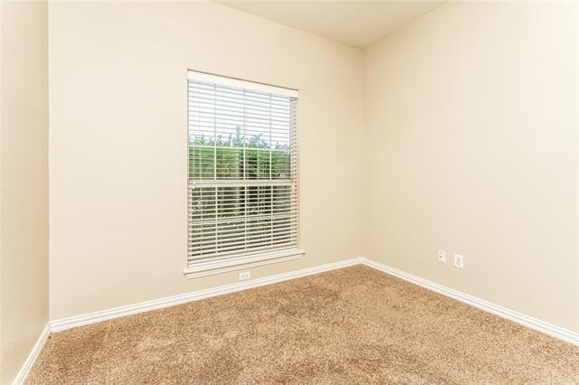 Building Photo - 112 Currie Ct