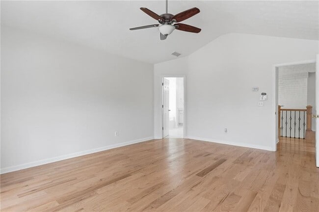 Building Photo - 2123 Beacon Crest Dr
