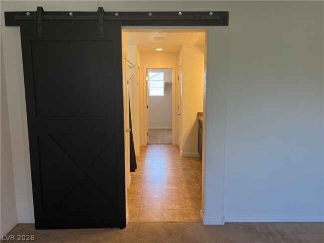 Building Photo - 10862 Knickerbocker Ave