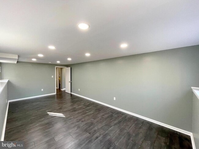 Building Photo - 9457 Boyds Turn Rd