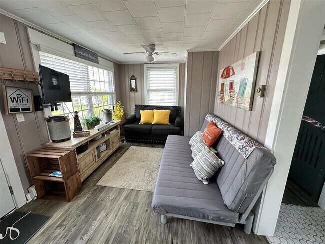 Building Photo - 6 Guenther Ct